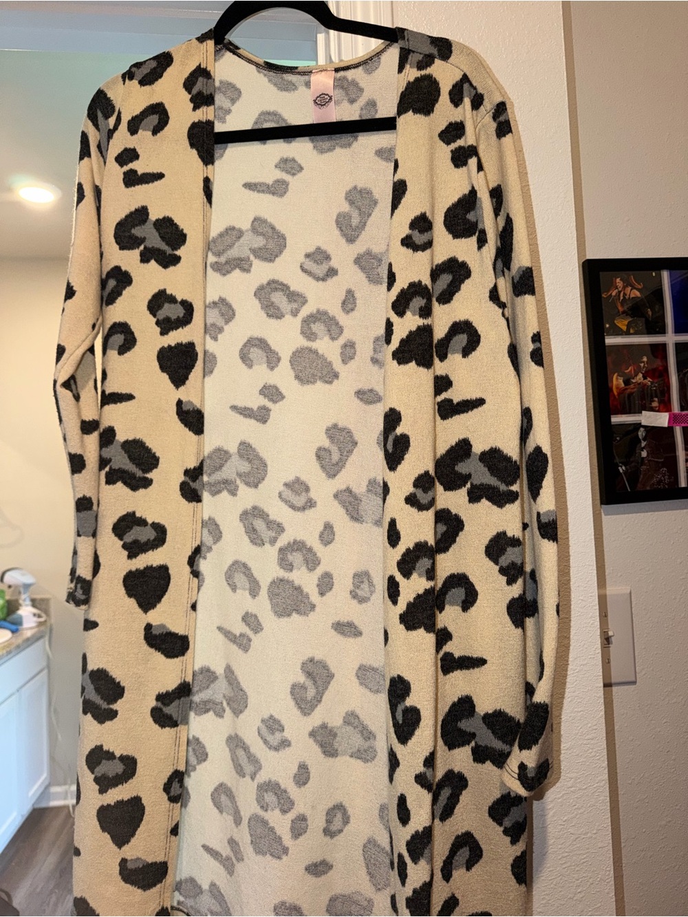 Open-Front Leopard Print Cardigan Sweater - Cream/Black